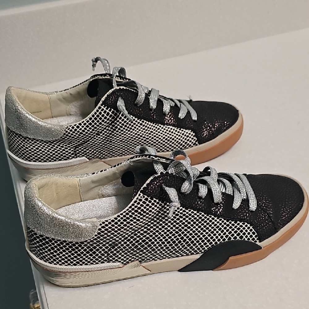 Dolce Vita Women's Black and Silver Sneakers, Zina, Size 7.5